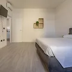 Appartement And