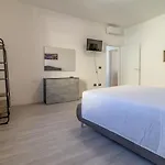 And * Vérone